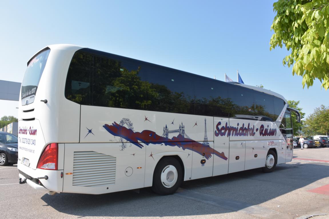 Neoplan Tourliner von Erwin Schober  SCHMIDATAL Reisen  aus sterreich.