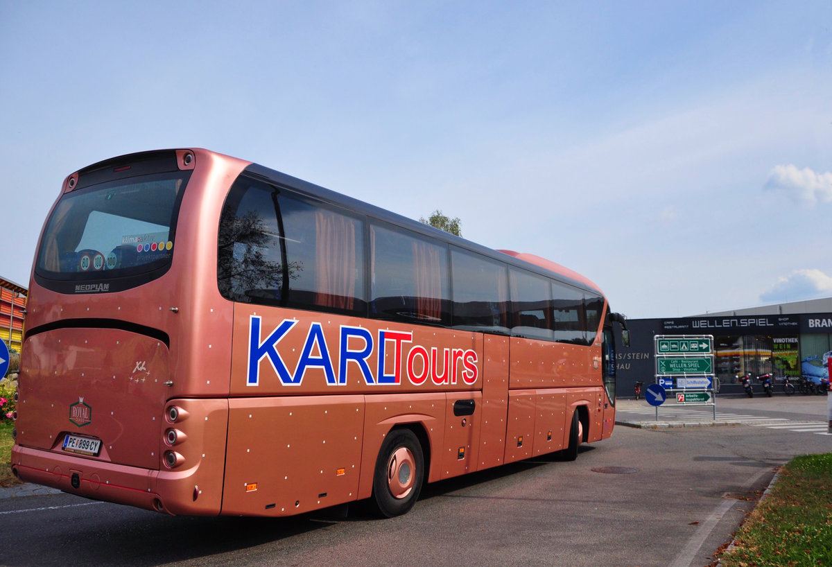 Neoplan Tourliner von KARLtours aus sterreich in Krems.