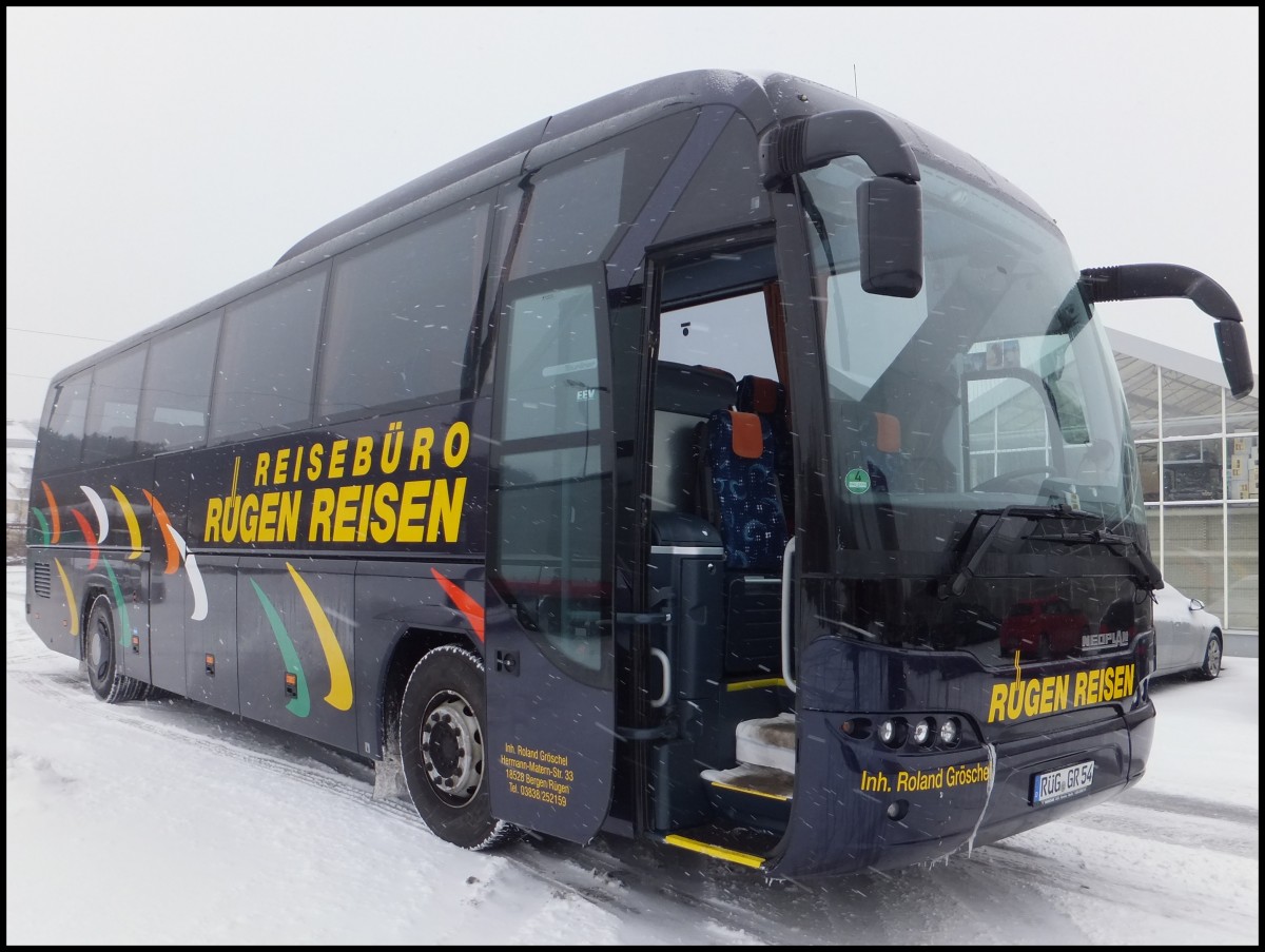 Neoplan Tourliner von Rgen Reisen aus Deutschland in Bergen. 