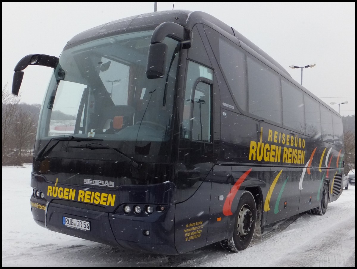 Neoplan Tourliner von Rgen Reisen aus Deutschland in Bergen.