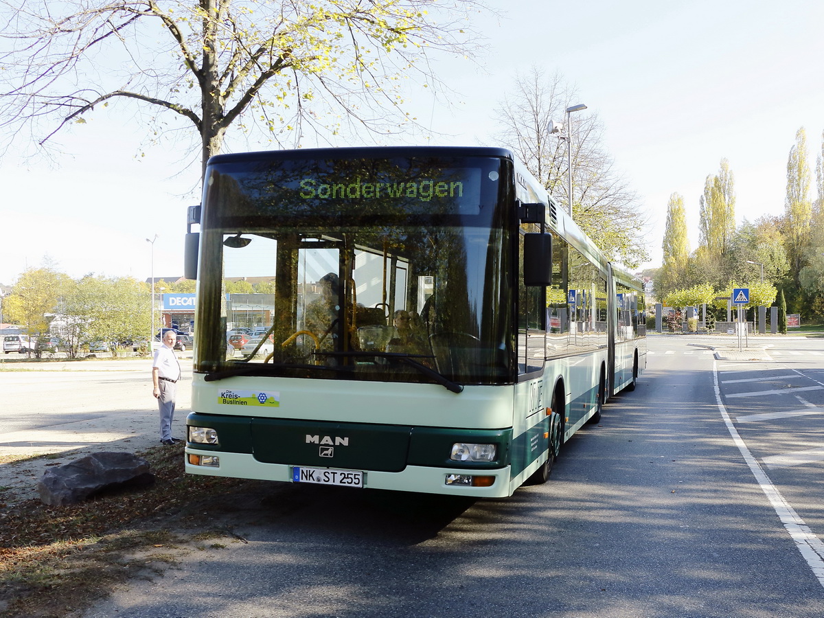 Neunkirchen am 21. Oktober 2018, MAN Niederflurbus 2. Generation(?) als Sonderwagen der Neunkircher Verkehrs-AG (NVG)am 21. Oktober 2018. 