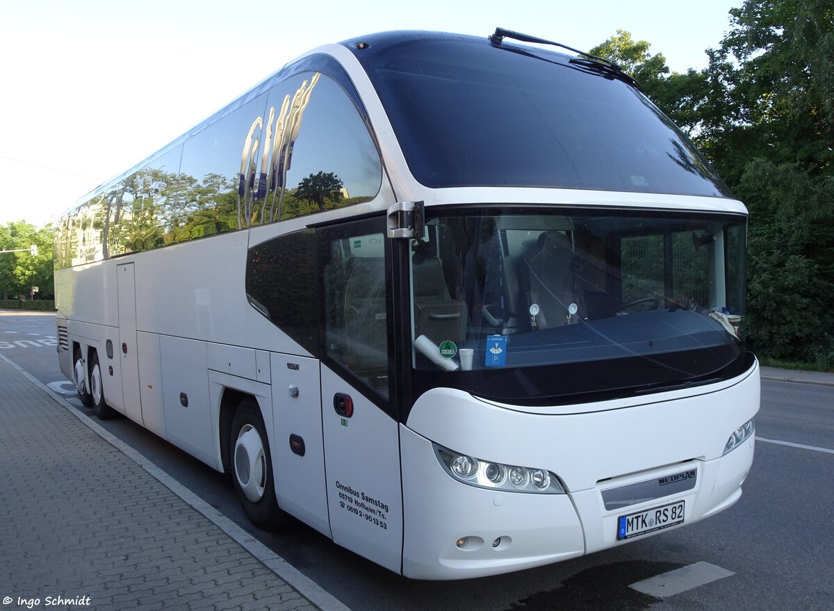 Omnibus Samstag aus Hofheim | MTK-RS 82 | Neoplan N 1217 HDC Cityliner | 07.08.2016 in Stuttgart