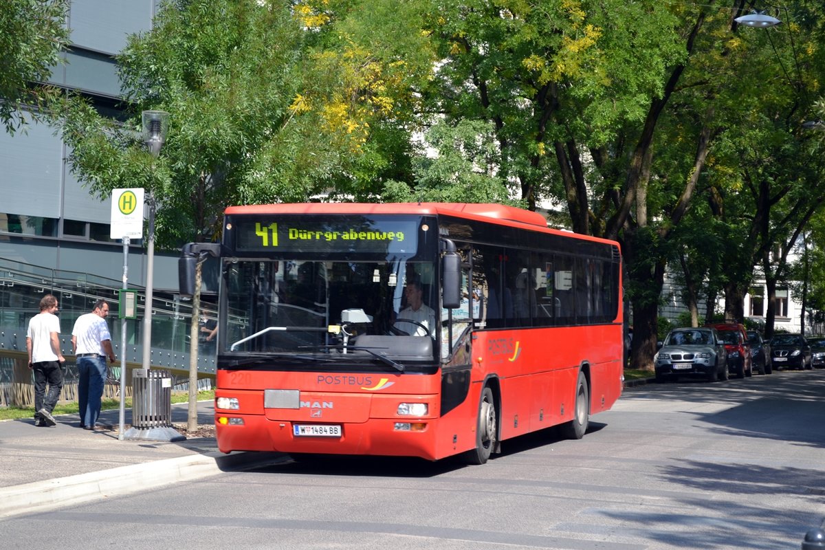 Postbus MAN Lion's Classic (S363) als Linie 41 bei der Haltestelle Uni - Mensa, 08.09.2014
