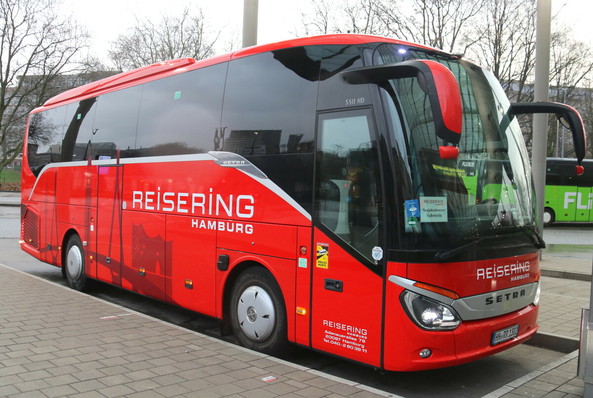 Reisering, Hamburg - HH-RR 1302 - Setra am 1. Januar 2024 in Hamburg (Aufnahme: Martin Beyer)