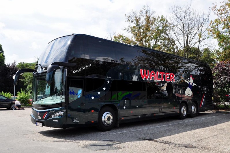 Scania Beulas von Walter Reisen aus sterreich in Krems gesehen.