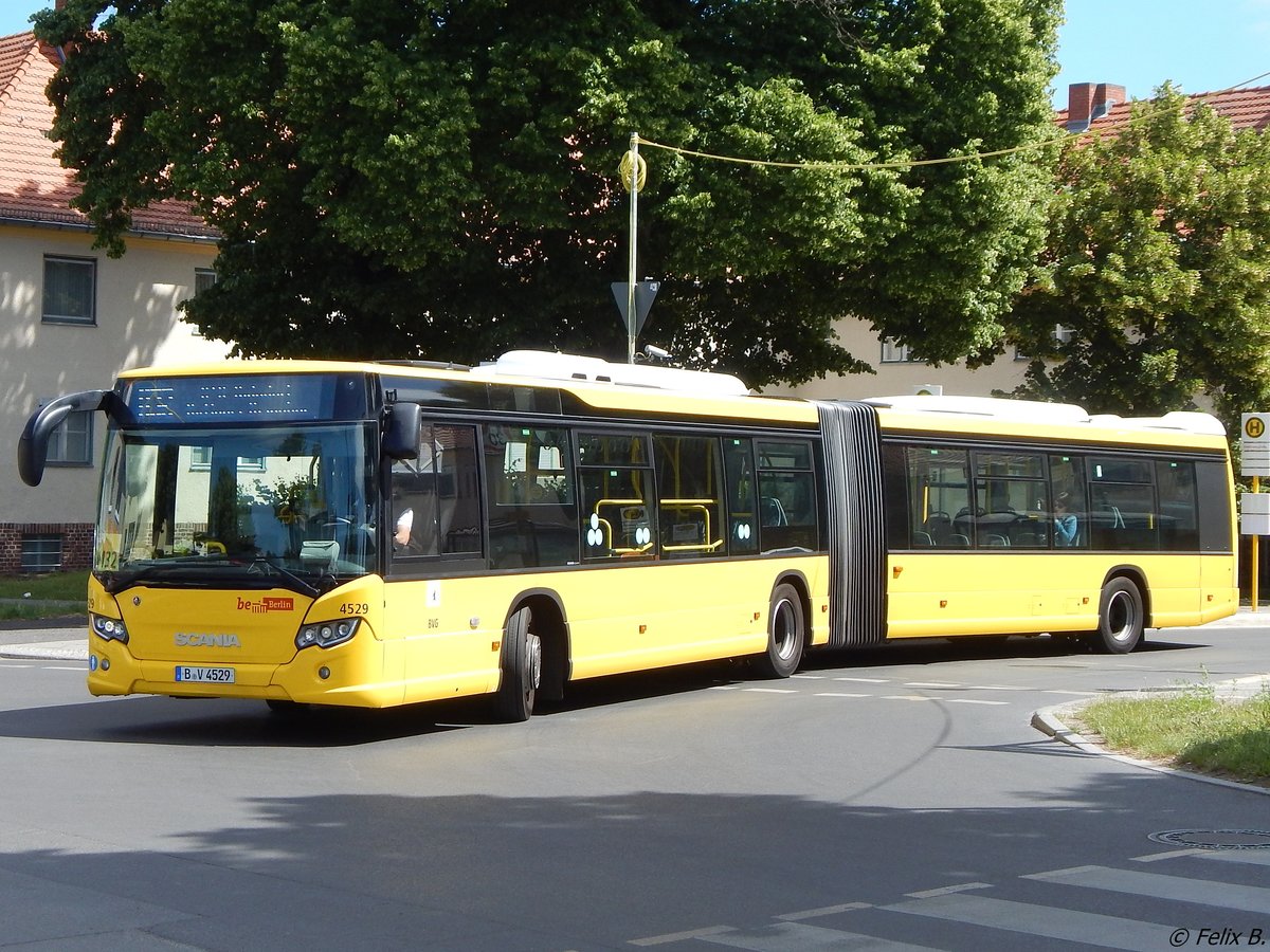 Scania Citywide der BVG in Berlin. 