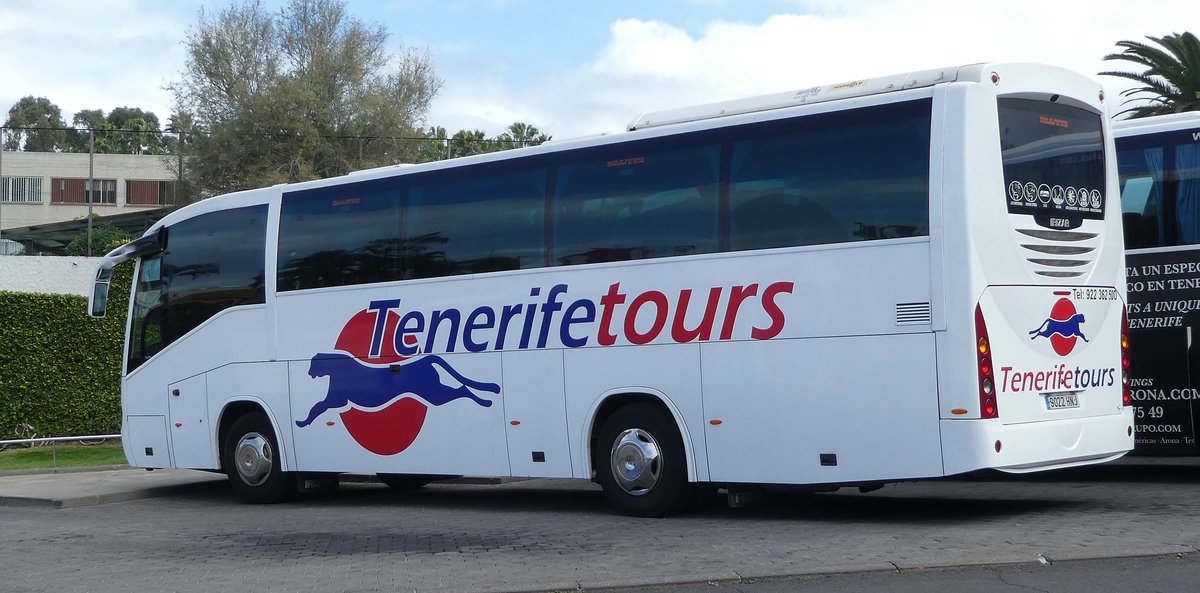 Scania Irizar als Tourbus von TENERIFETOURS steht im Januar 2019 am Loro Parque