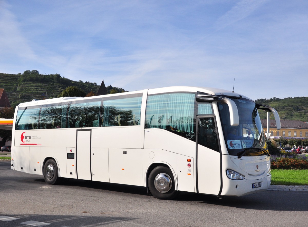 Scania Irizar aus Ungarn am 24.9.2014 in Krems unterwegs.