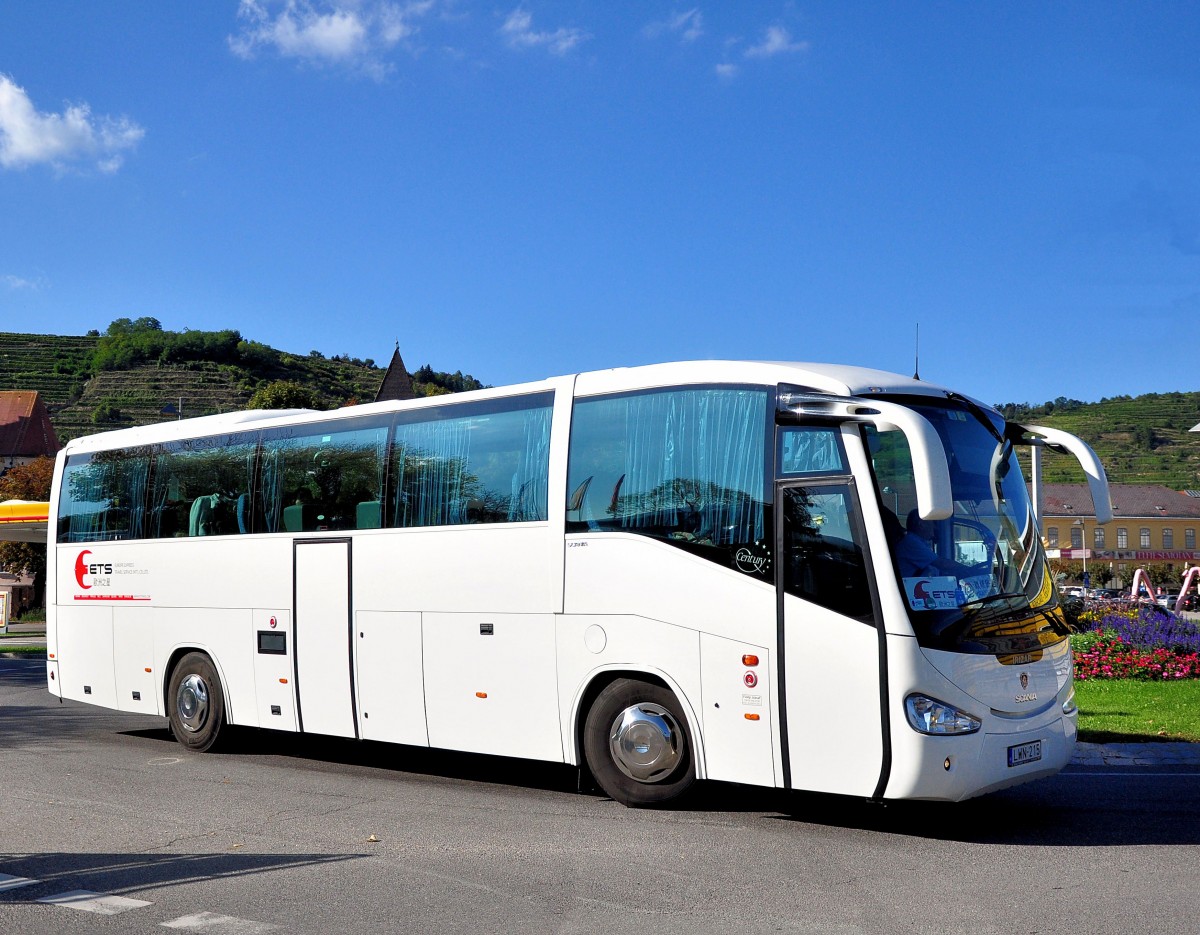 Scania Irizar aus Ungarn im Herbst 2013 in Krems gesehen.