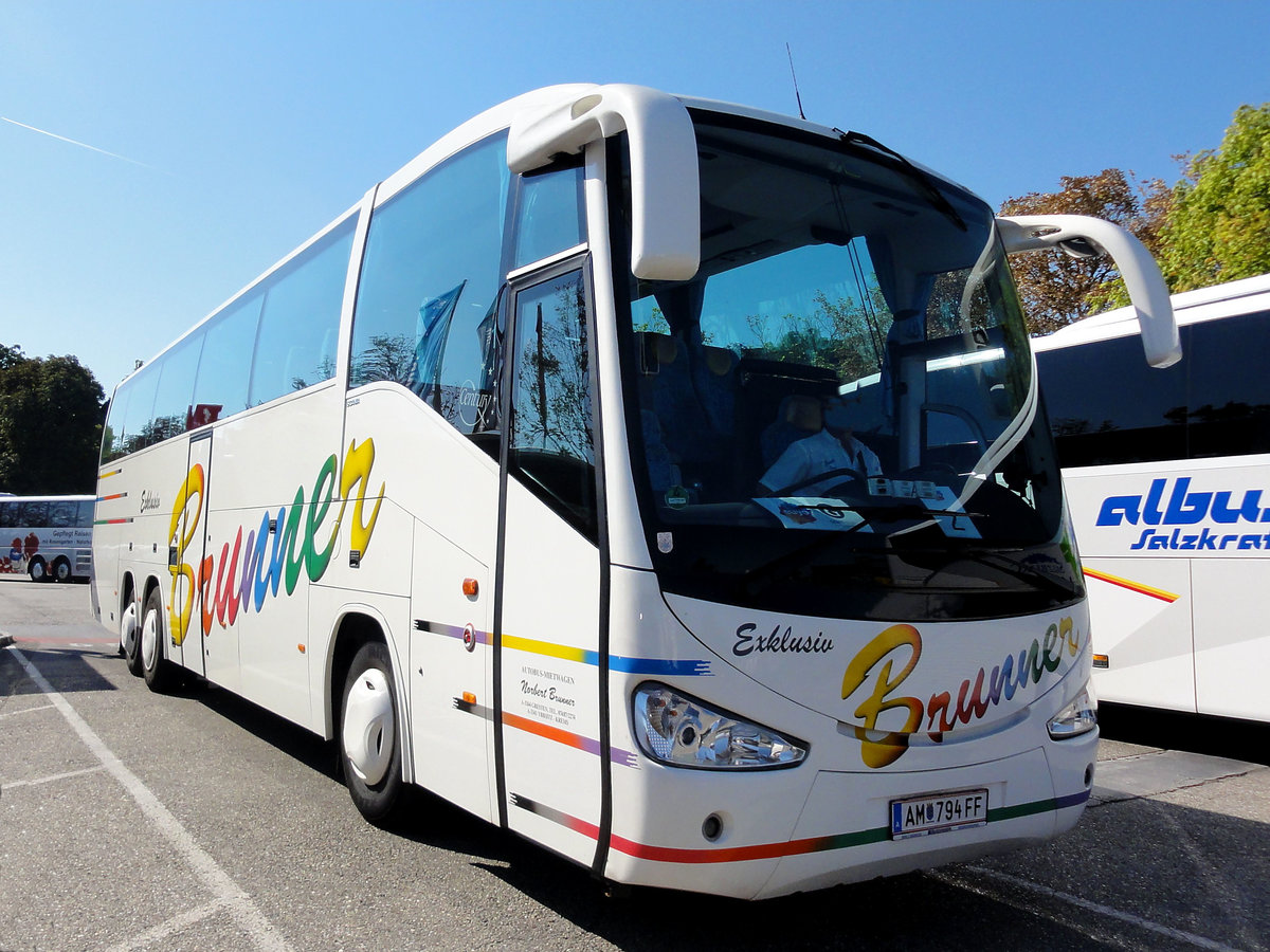 Scania Irizar von Brunner Reisen aus sterreich in Krems unterwegs.