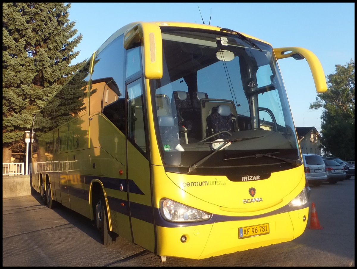 Scania Irizar von CentrumTurist aus Dnemark in Sassnitz.