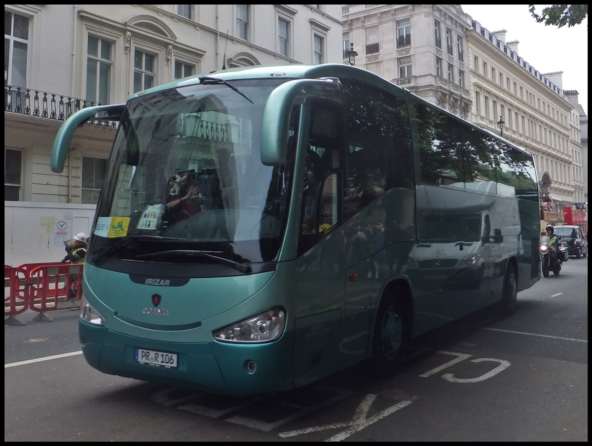 Scania Irizar von Der Westprignitzer aus Deutschland in London.