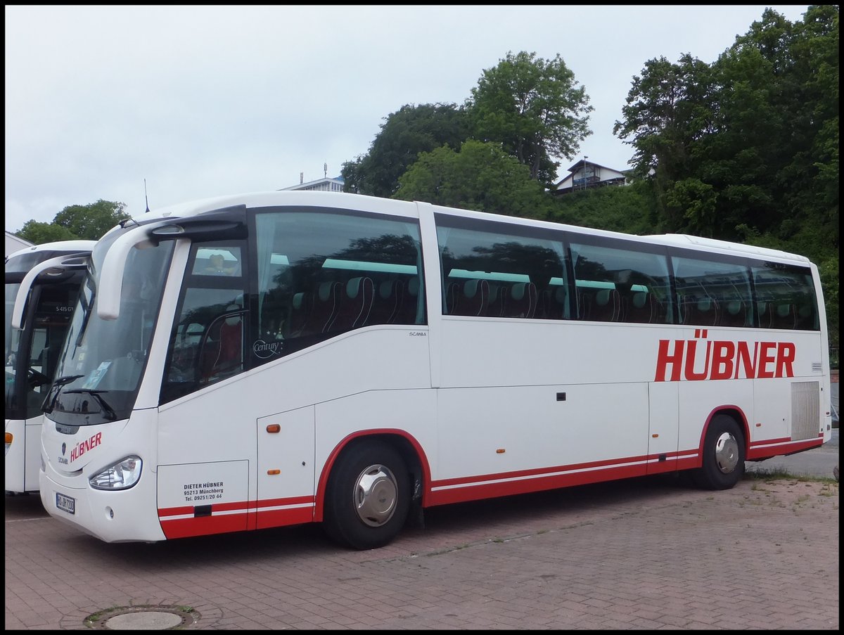 Scania Irizar von Hübner aus Deutschland im Stadthafen Sassnitz.