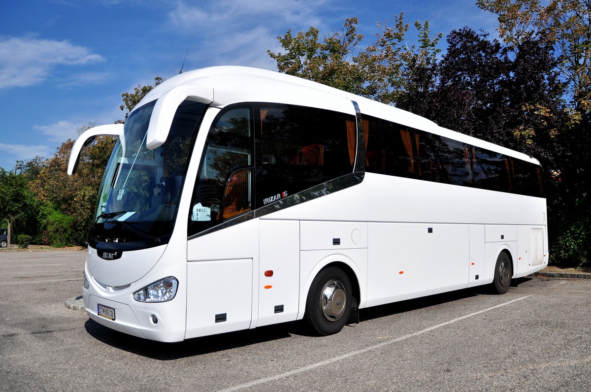 Scania Irizar i6 aus sterreich am 7.Juli 2014 in Krems gesehen.