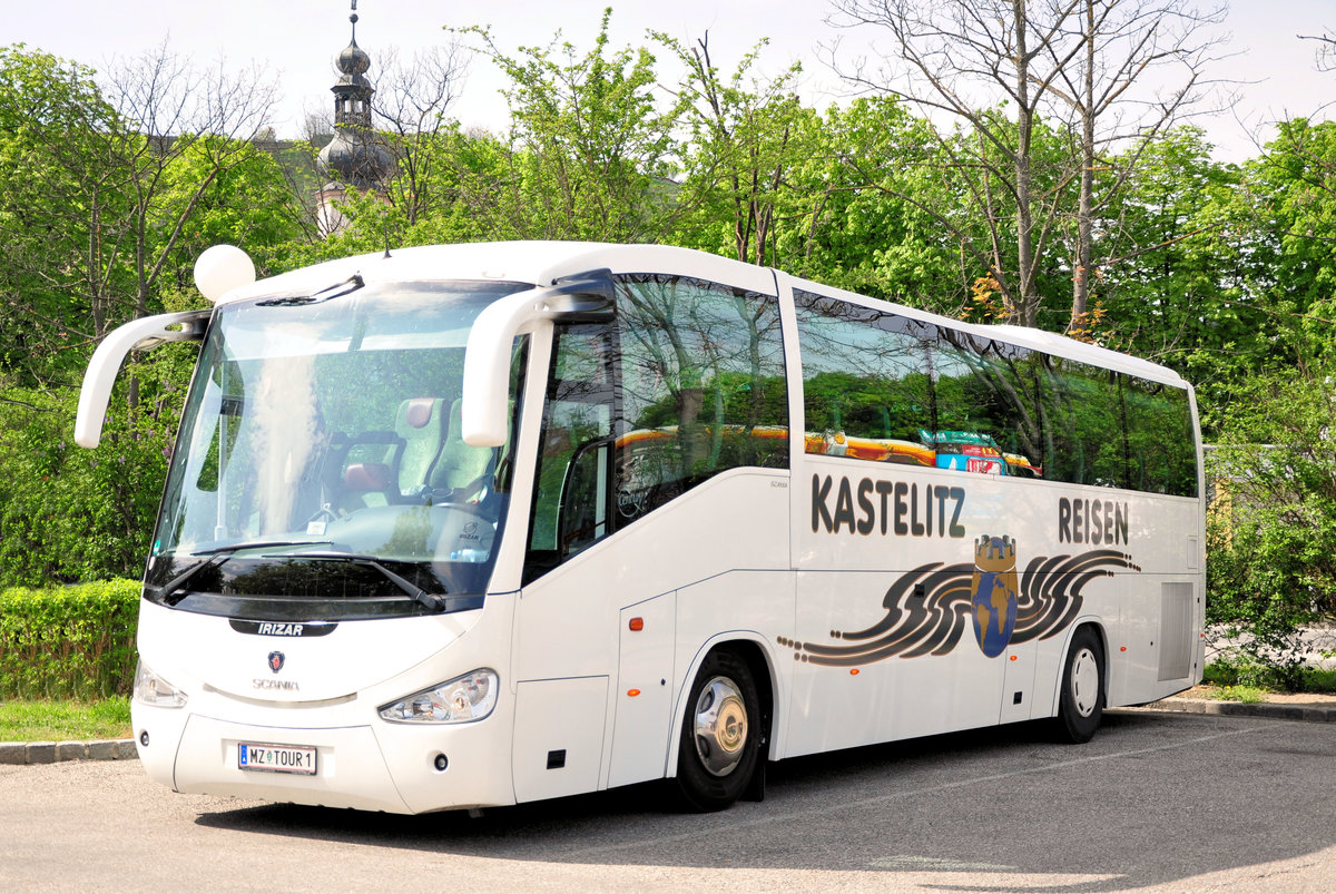 Scania Irizar von Kastelitz Reisen aus sterreich in Krems gesehen.