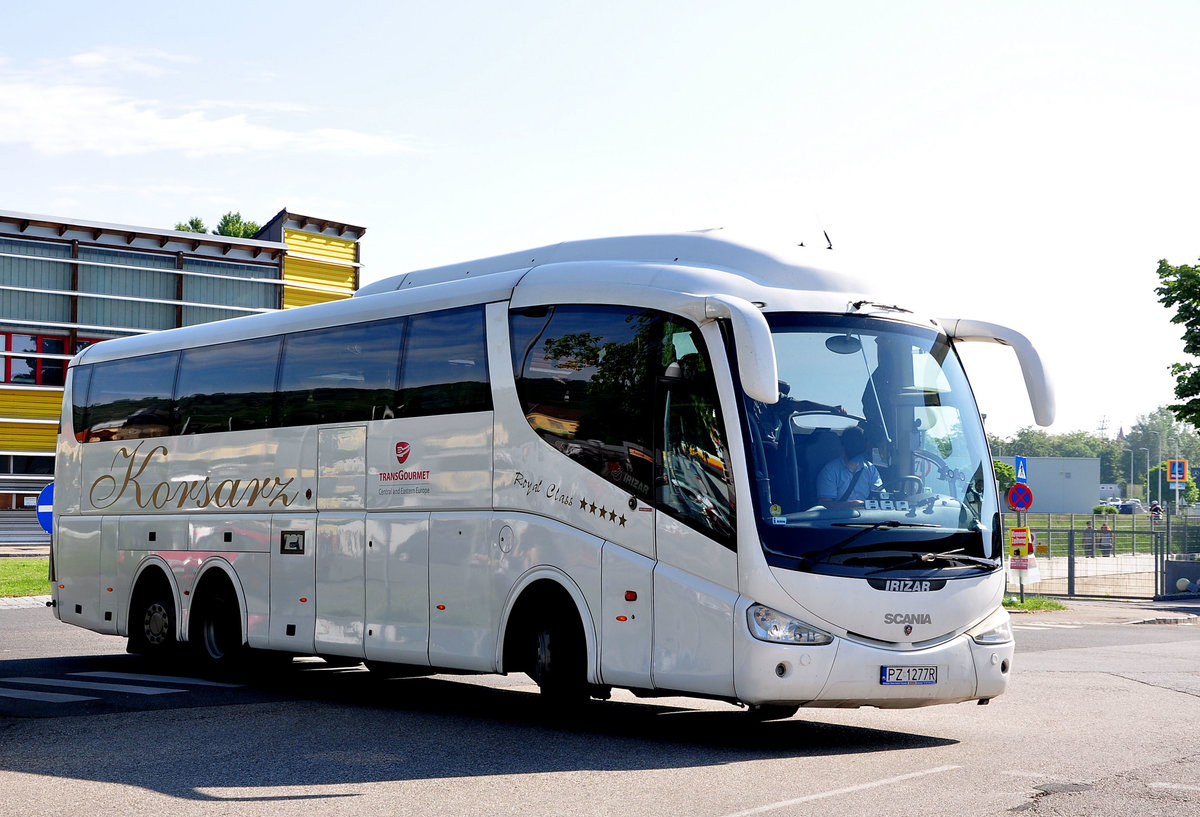 Scania Irizar von Skorsarz Reisen aus Polen in Krems gesehen.