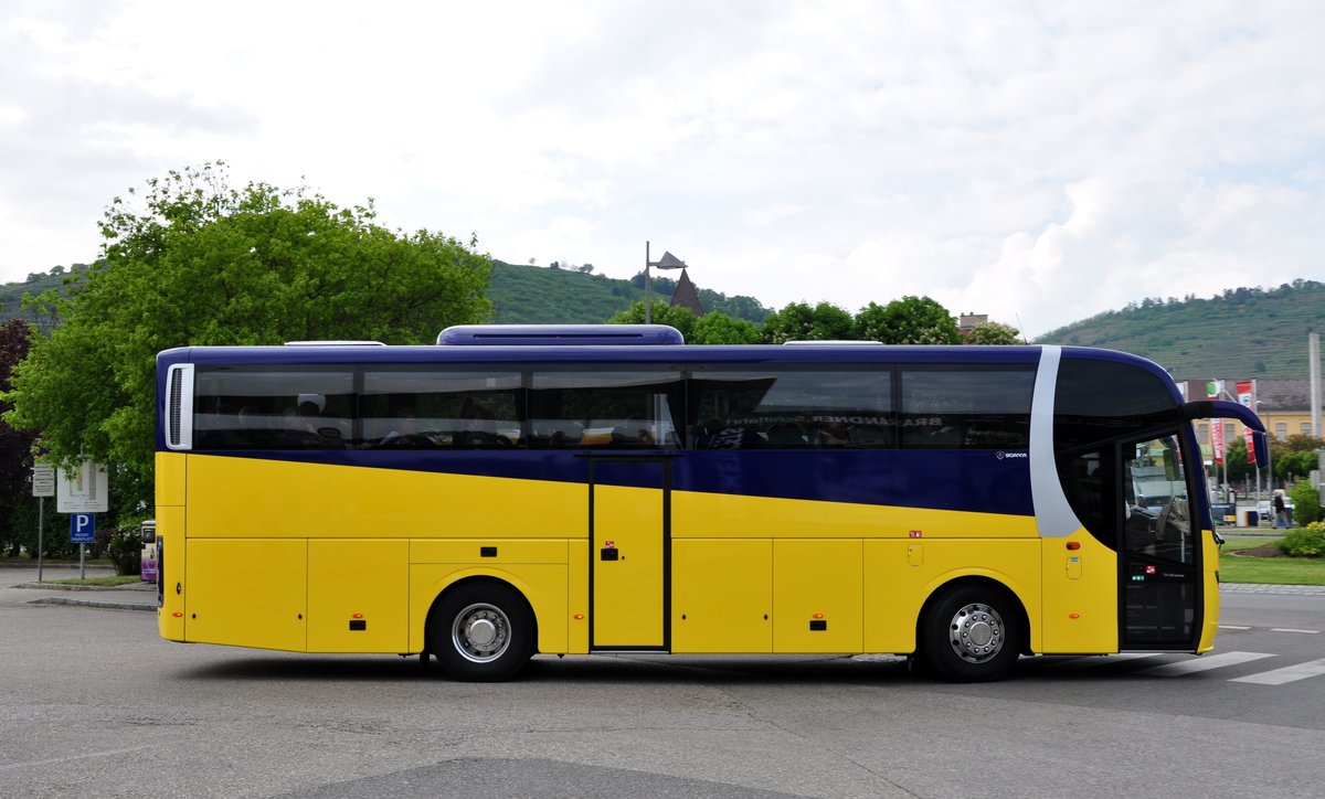 Scania OmniExpress aus sterreich in Krems gesehen.