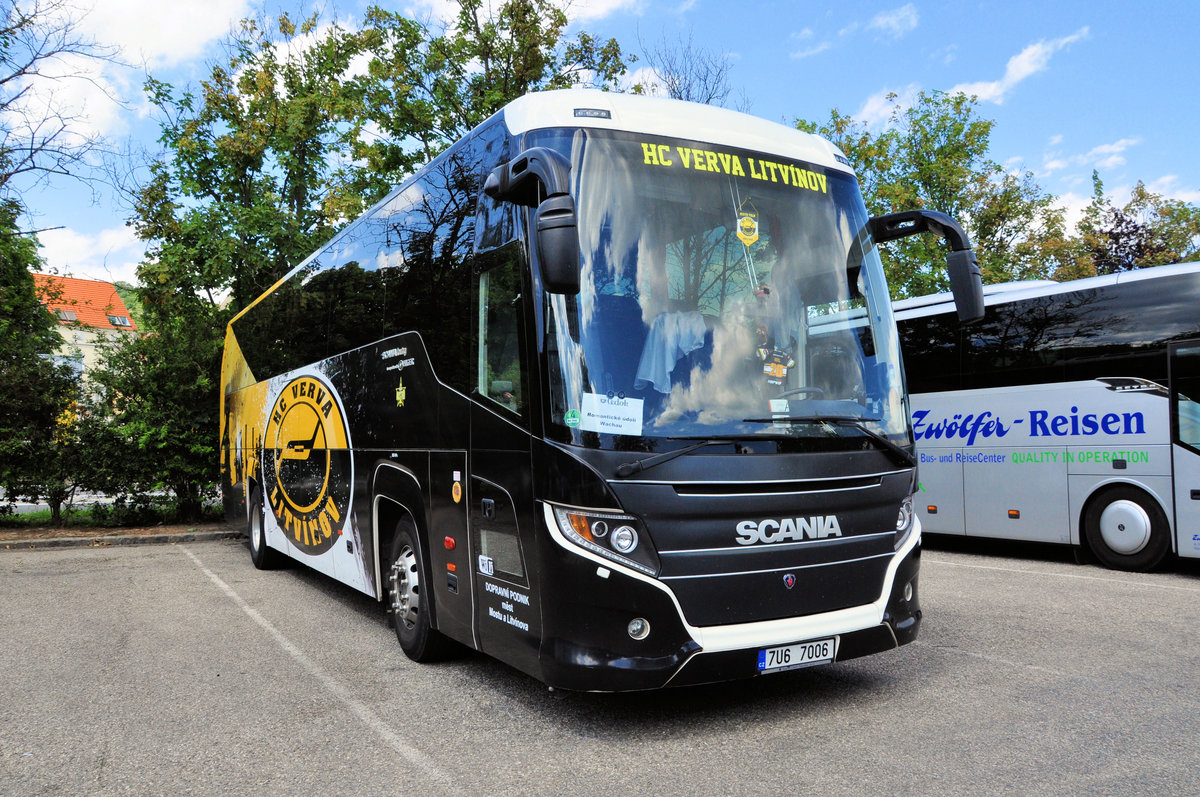 Scania Touring aus der CZ in Krems gesehen.