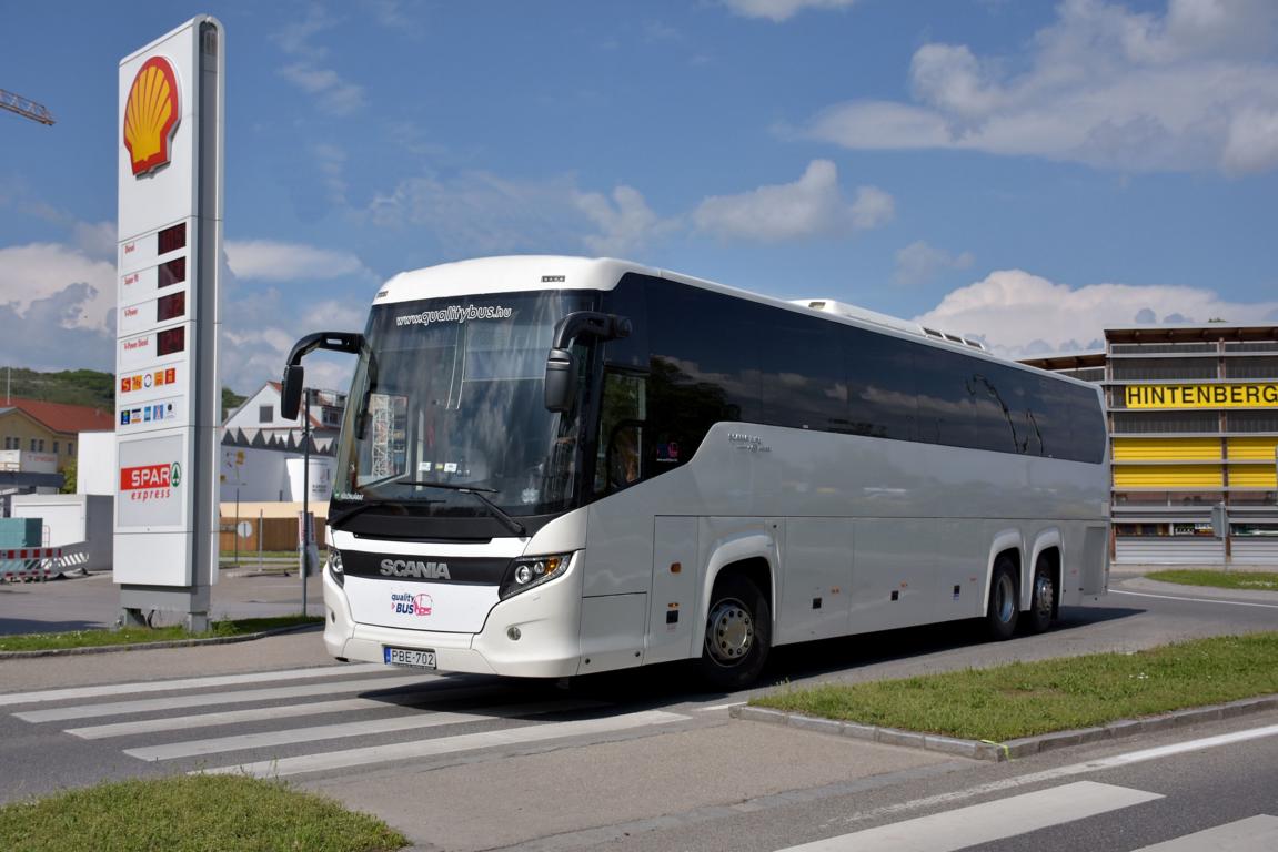 Scania Touring von Qualitybus aus Ungarn in Krems.