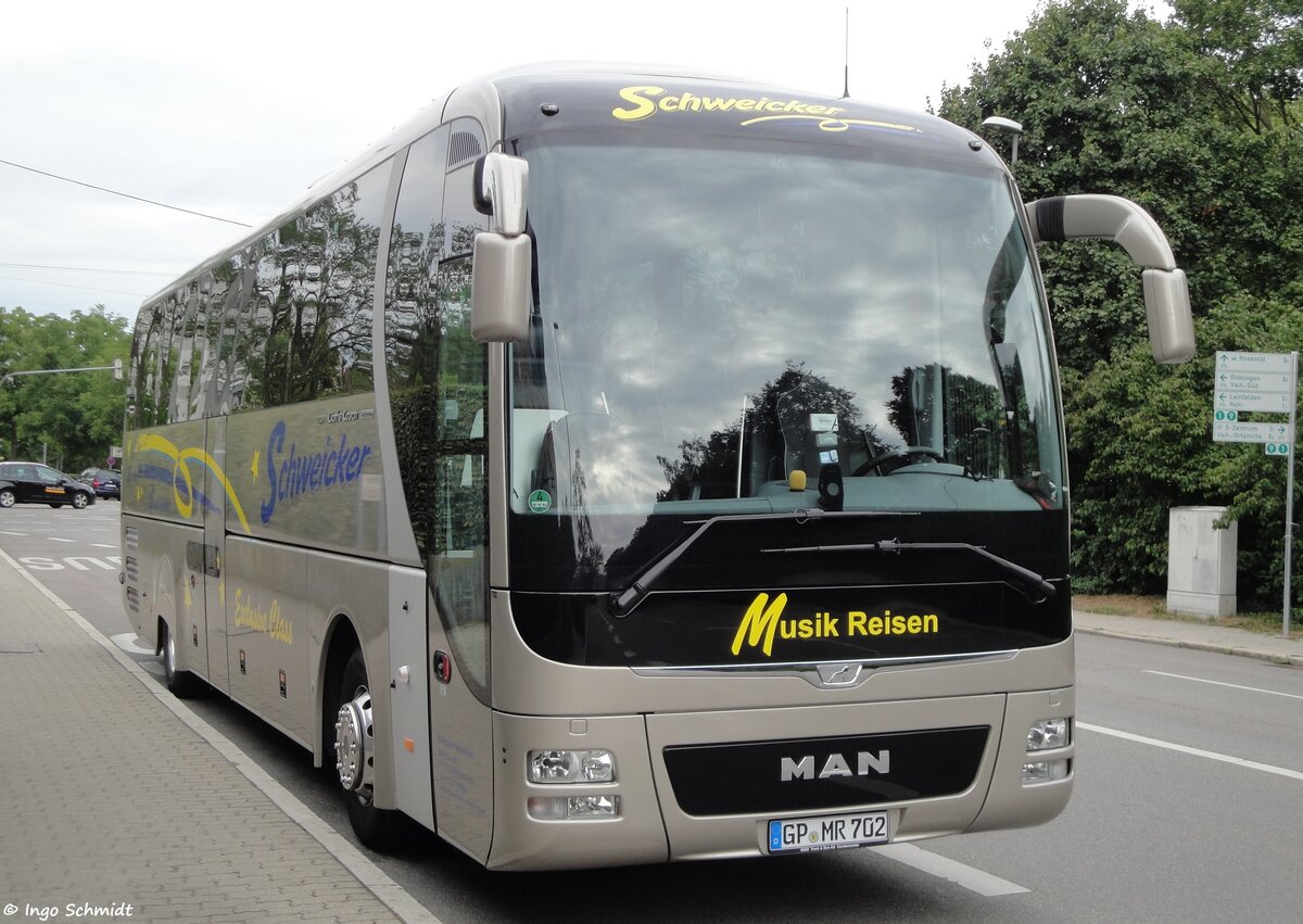 Schweicker Musikreisen aus Wäschenbeuren | Nr. 702 | GP-MR 702 | MAN Lion`s Coach Supreme | 19.08.2015 in Stuttgart