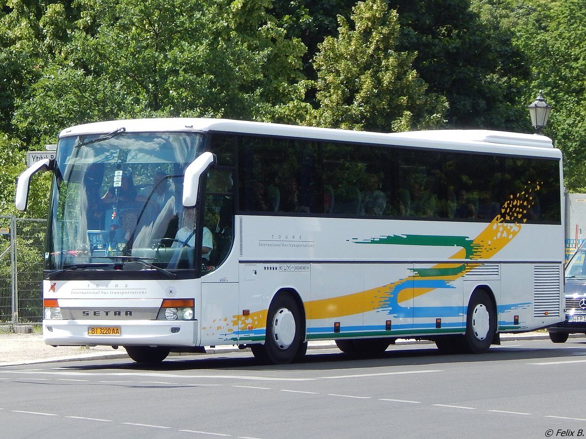 Setra 315 GT-HD aus der Ukraine in Berlin.