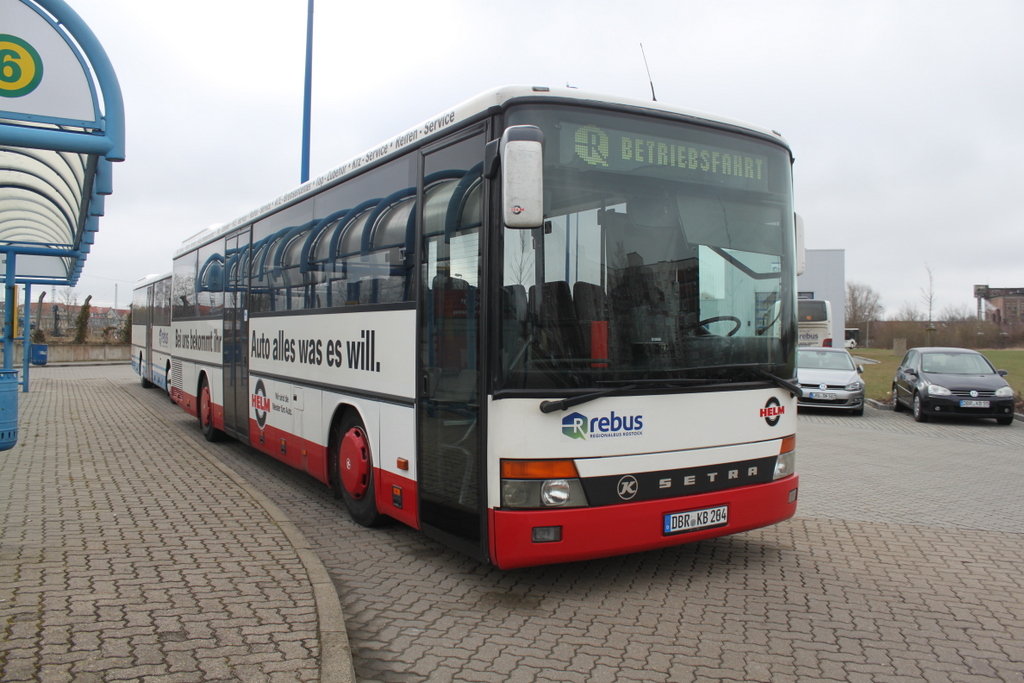 Setra 315 H abgestellt in Hhe Rostock Hauptbahnhof/Sd.26.03.2016