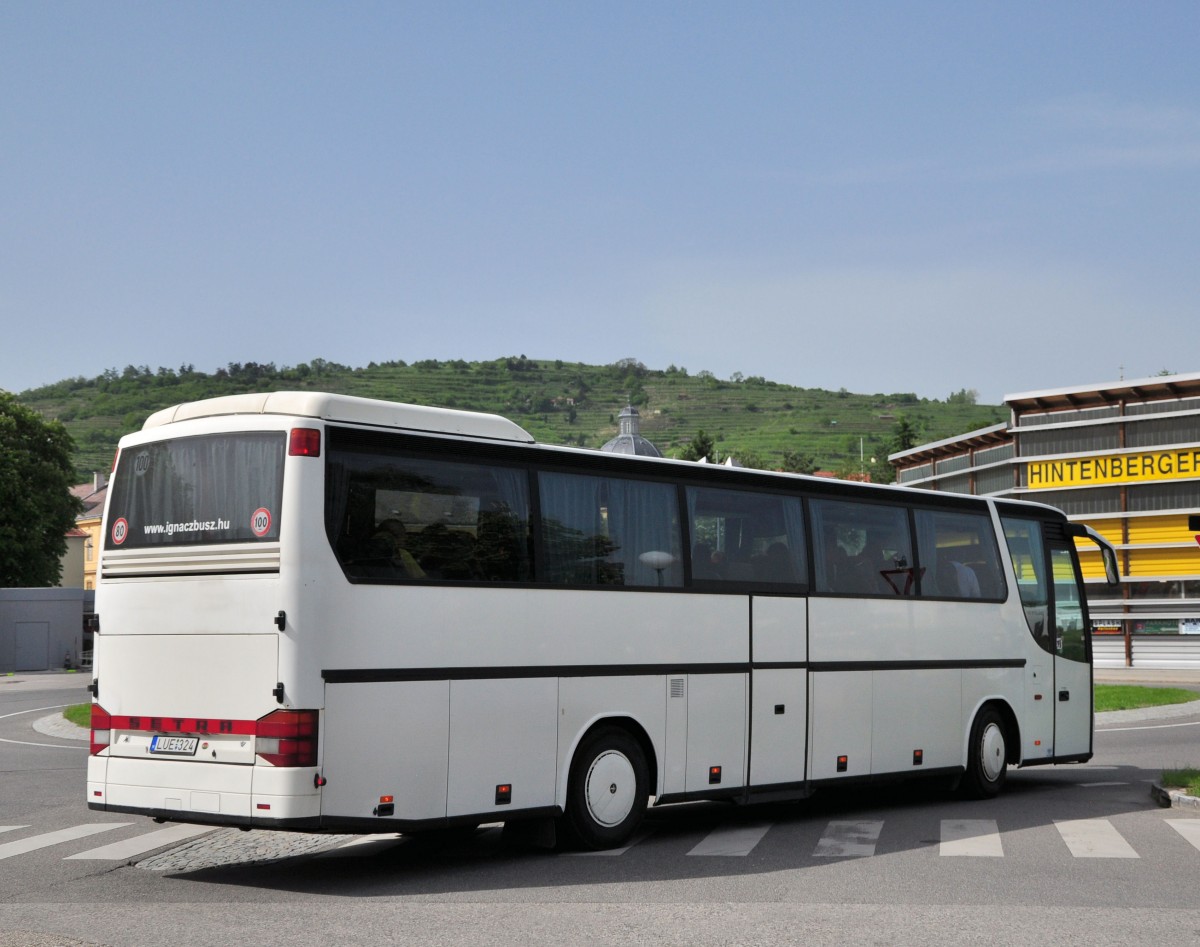 SETRA 315 HD aus Ungarn am 19.5.2013 in Krems an der Donau.