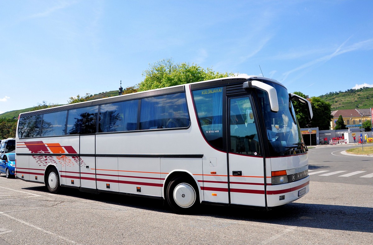 Setra 315 HD aus Ungarn in Krems gesehen.