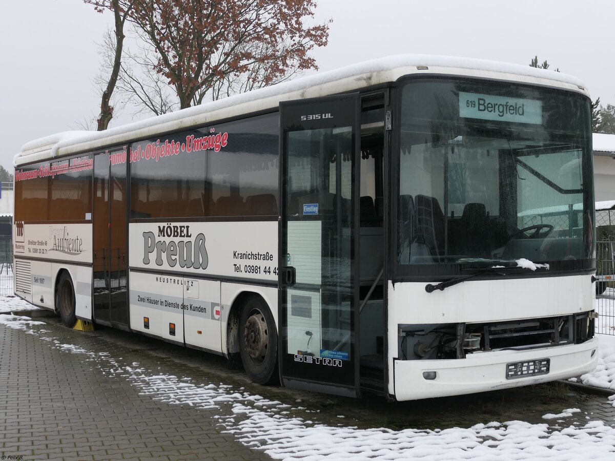 Setra 315 UL von Becker-Strelitz Reisen aus Deutschland in Neustrelitz. 