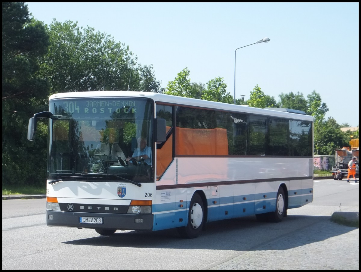 Setra 315 UL der Demminer Verkehrsgesellschaft mbH (DVG) in Rostock.