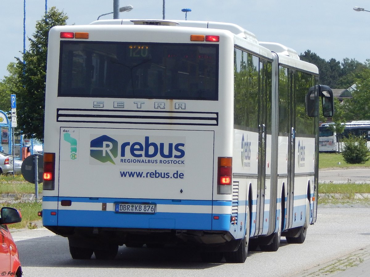 Setra 321 UL von Regionalbus Rostock in Rostock.