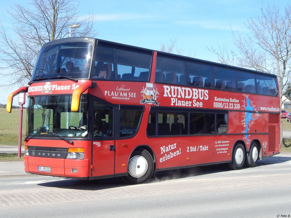 Setra 328 DT der RegioInfra Gesellschaft in Malchow. 