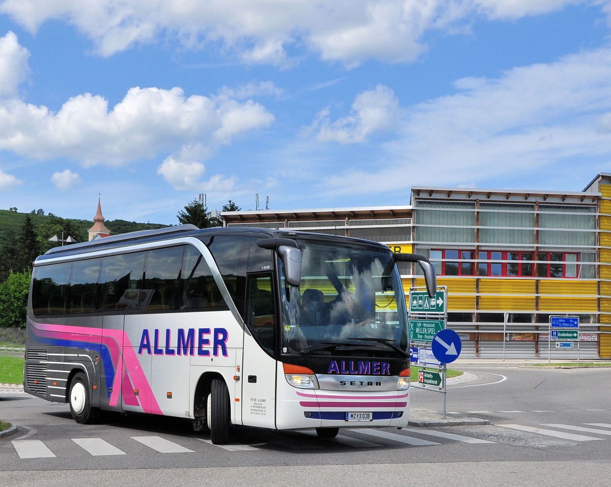 SETRA 411 HD von ALLMER Busreisen / sterreich am 30.6.2013 in Krems gesehen.