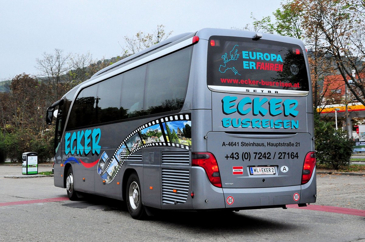 Setra 411 HD von Ecker Reisen aus sterreich in Krems gesehen.