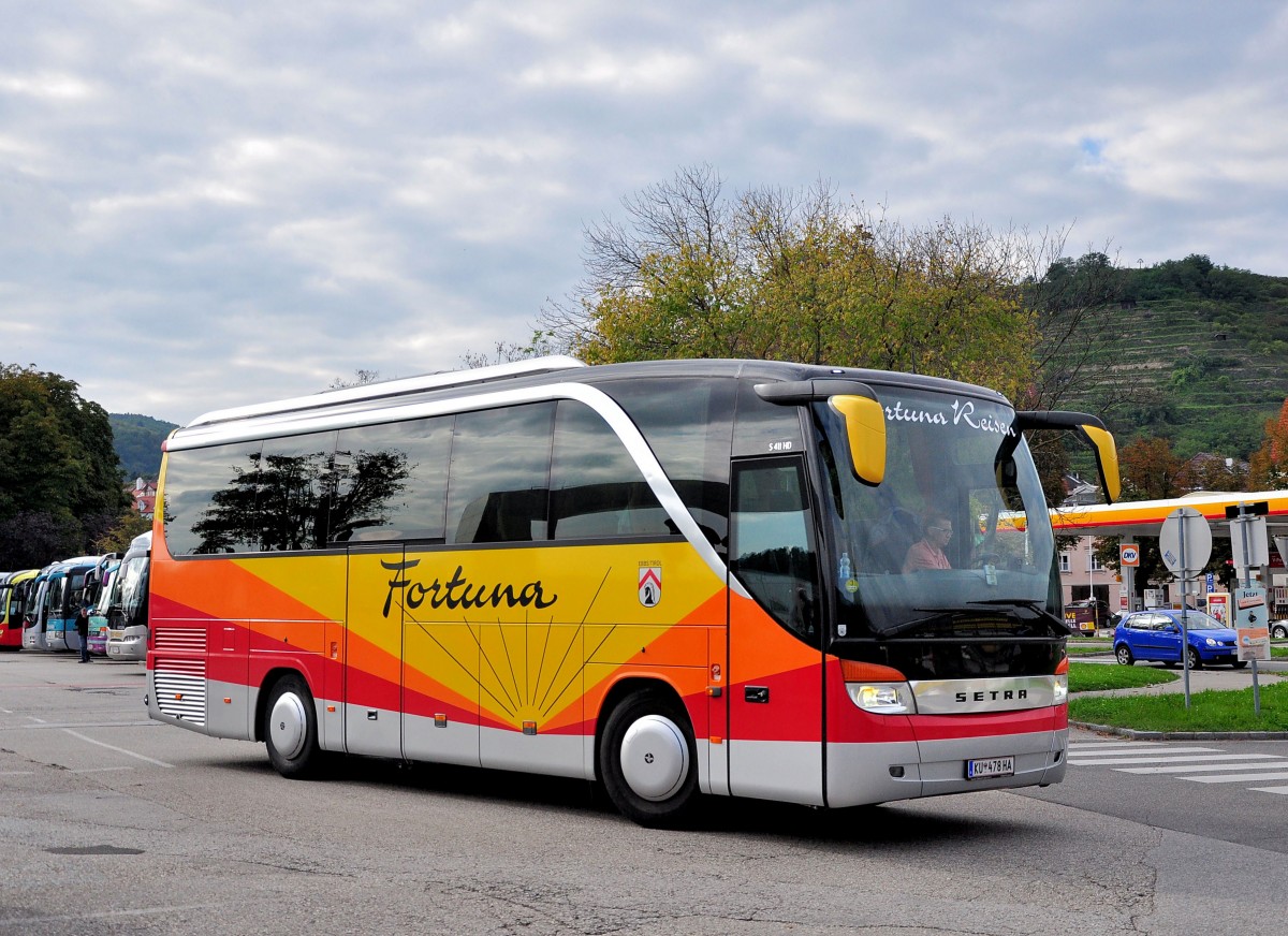 Setra 411 HD von Fortuna Reisen aus sterreich am 27.9.2014 in Krems.