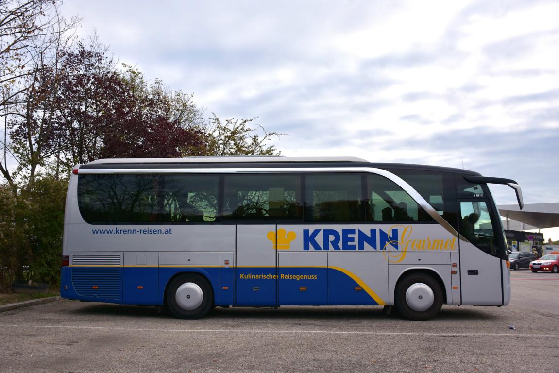 Setra 411 HD von Krenn Reisen aus sterreich 10/2017 in Krems.