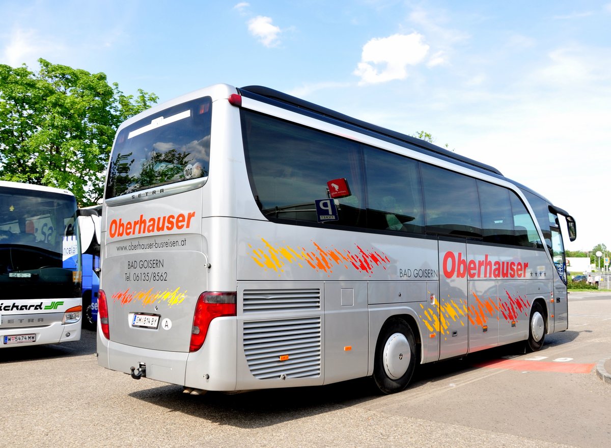 Setra 411 HD von Oberhauser Reisen aus sterreich in Krems gesehen.