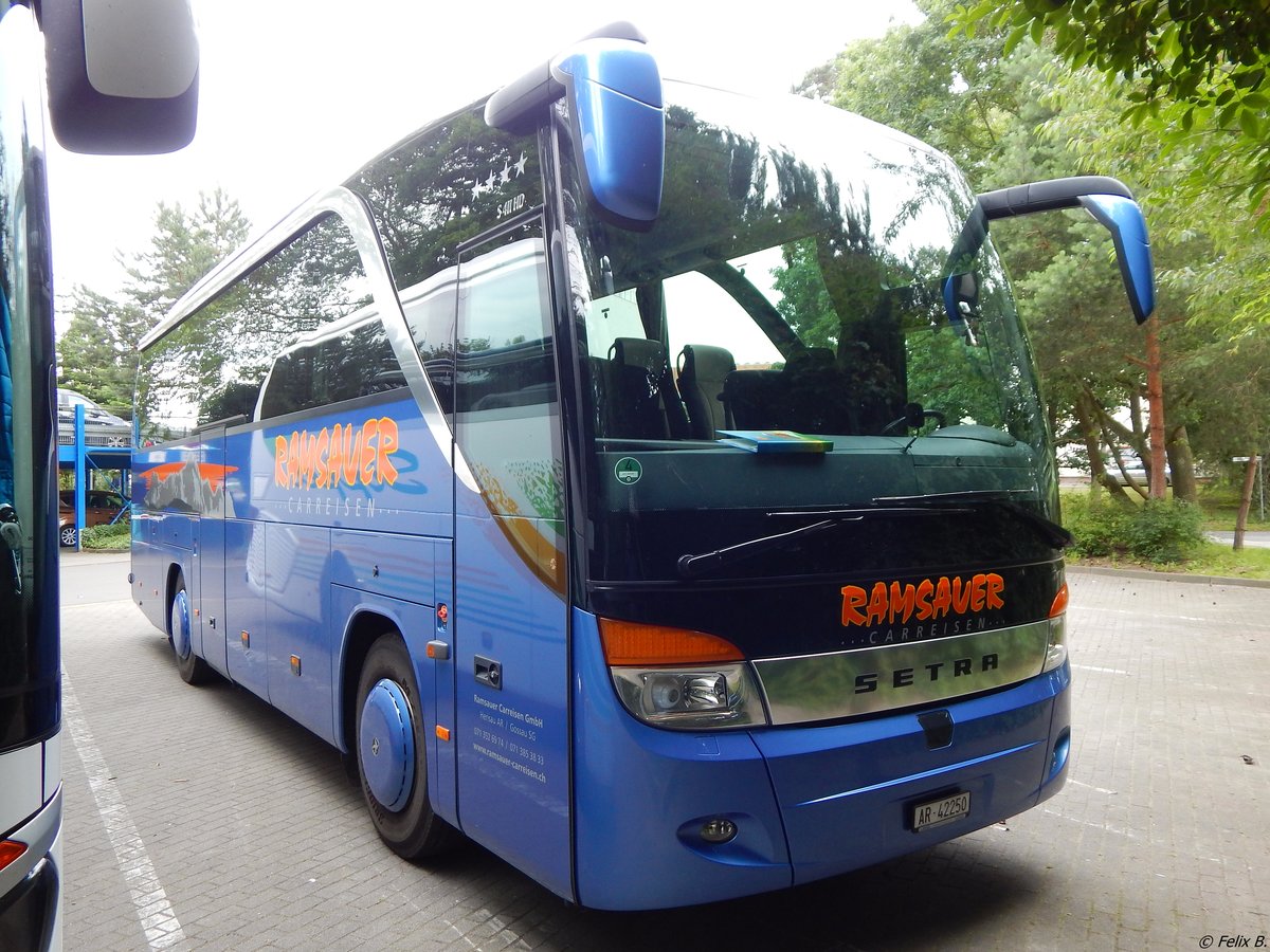 Setra 411 HD von Ramsauer Carreisen aus der Schweiz in Binz.