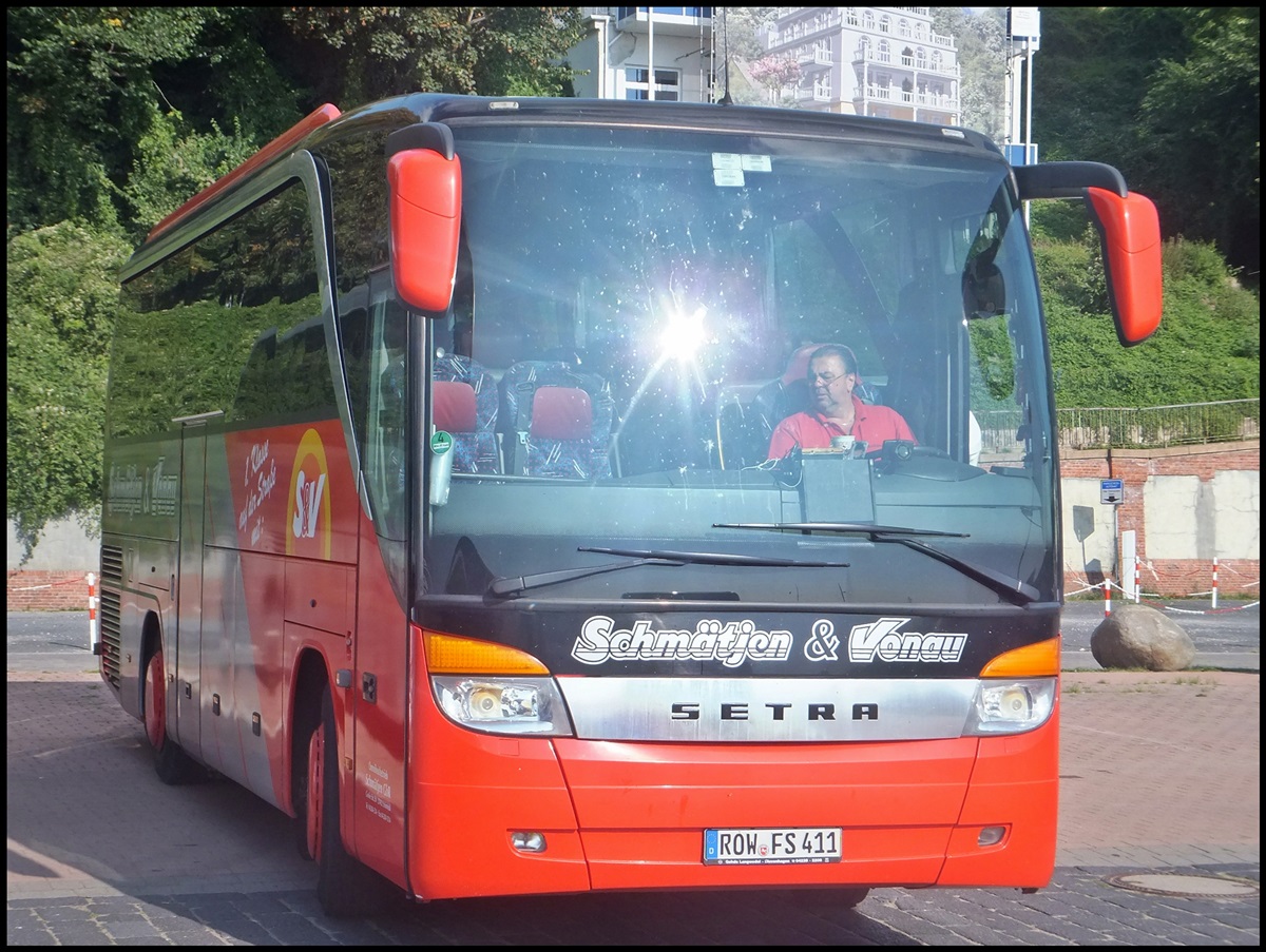 Setra 411 HD von Schmtjen & Vonau aus Deutschland im Stadthafen Sassnitz.