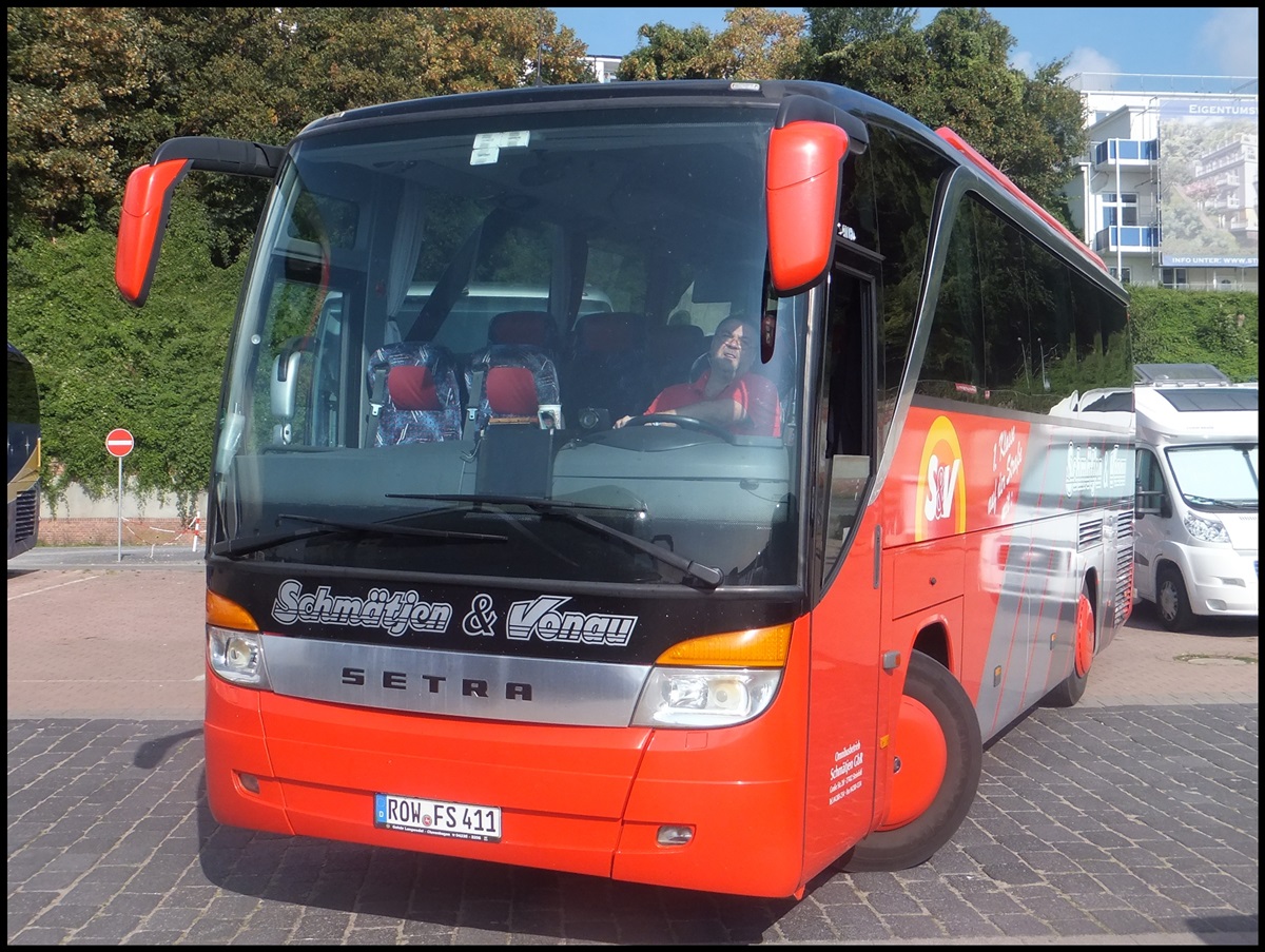 Setra 411 HD von Schmtjen & Vonau aus Deutschland im Stadthafen Sassnitz.