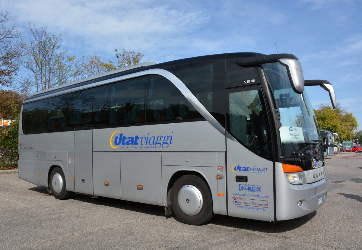 Setra 411 HD von Utat Viaggi aus Italien in Krems.