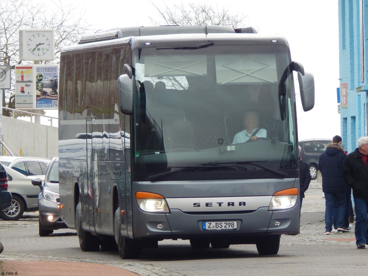 Setra 415 GT-HD von Beck aus Deutschland im Stadthafen Sassnitz.