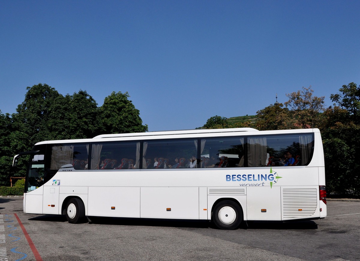 SETRA 415 GT-HD von BESSELING/NL,Krems im Juli 2013.