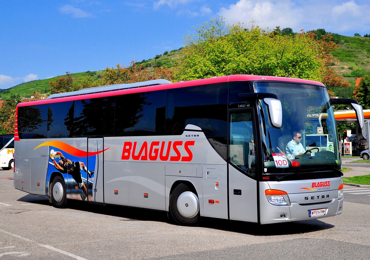 Setra 415 GT-HD von Blaguss Wien am 12.Juli 2014 in Krems.