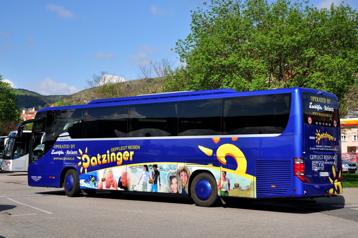 Setra 415 GT-HD von Datzinger Reisen aus sterreich am 18.4.2015 in Krems.