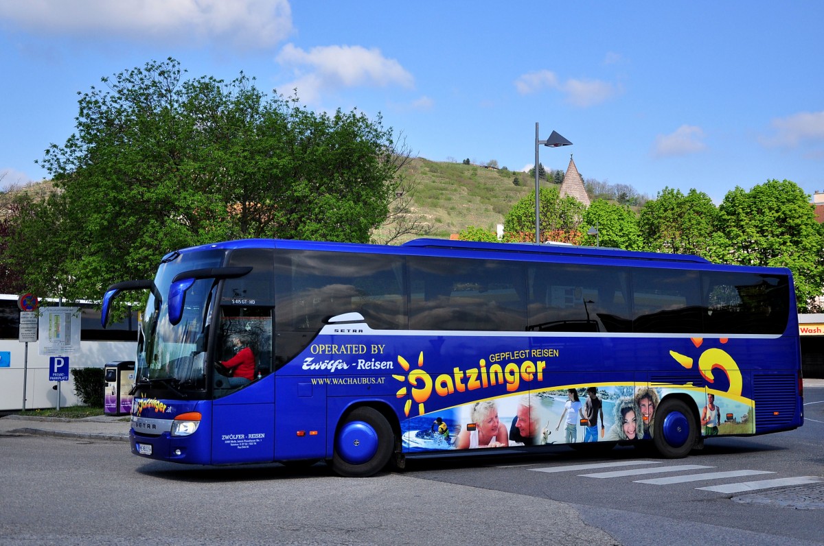 Setra 415 GT-HD von Datzinger Reisen aus sterreich am 18.4.2015 in Krems.