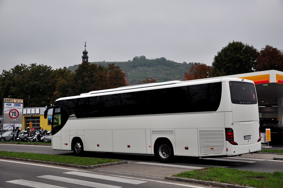 Setra 415 GT-HD von Euroguide.hu am 4.10.204 in Krems.