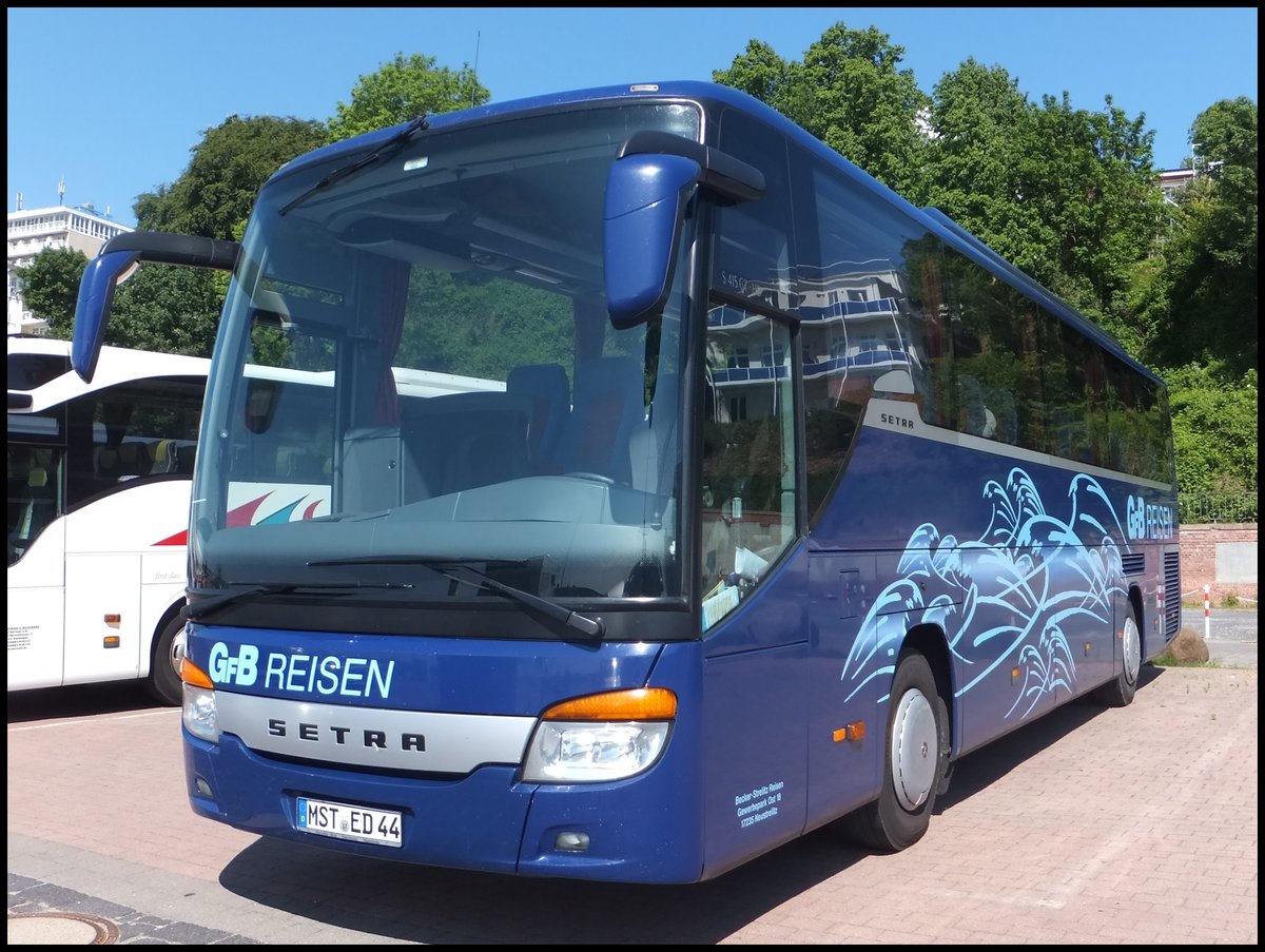 Setra 415 GT-HD von GFB-Reisen aus Deutschland im Stadthafen Sassnitz.