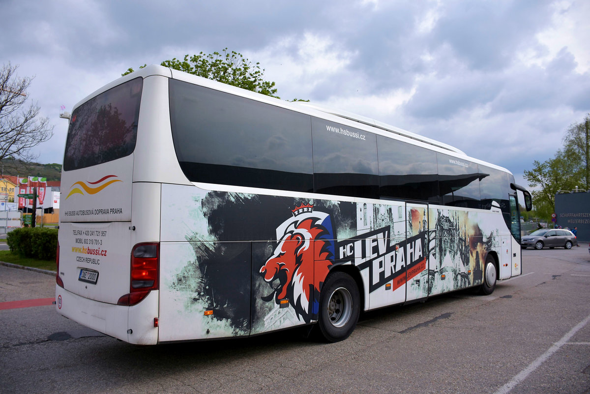 Setra 415 GT-HD von H+S Bussi aus der CZ in Krems.