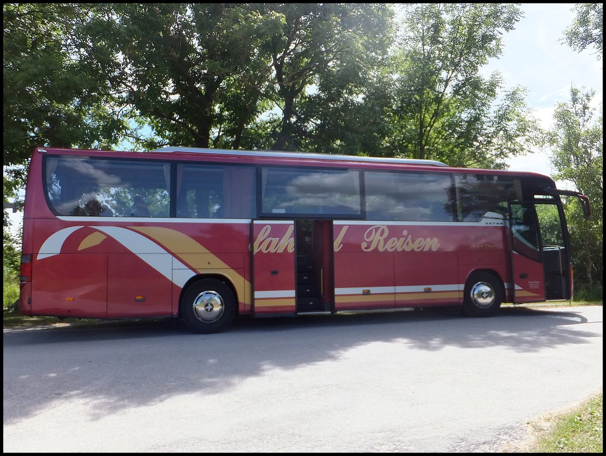 Setra 415 GT-HD von Kofahl Reisen aus Deutschland in Sasnitz.